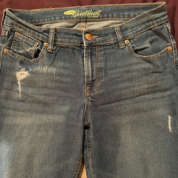 Old Navy Sweetheart Ripped Jeans - Picture 2 of 4